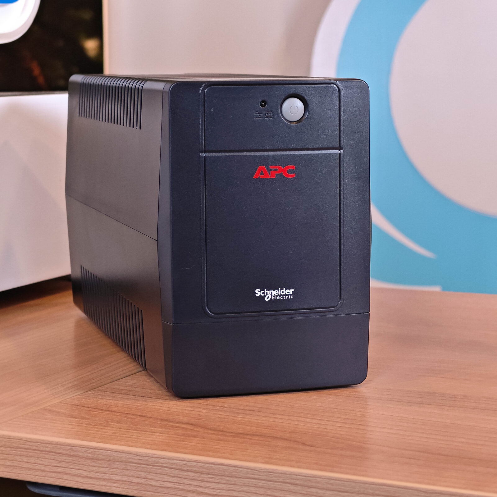 ภาพแกะกล่องสินค้า (Unboxing) แสดงสินค้าจริงและอุปกรณ์ภายในกล่อง ภาพที่ 6