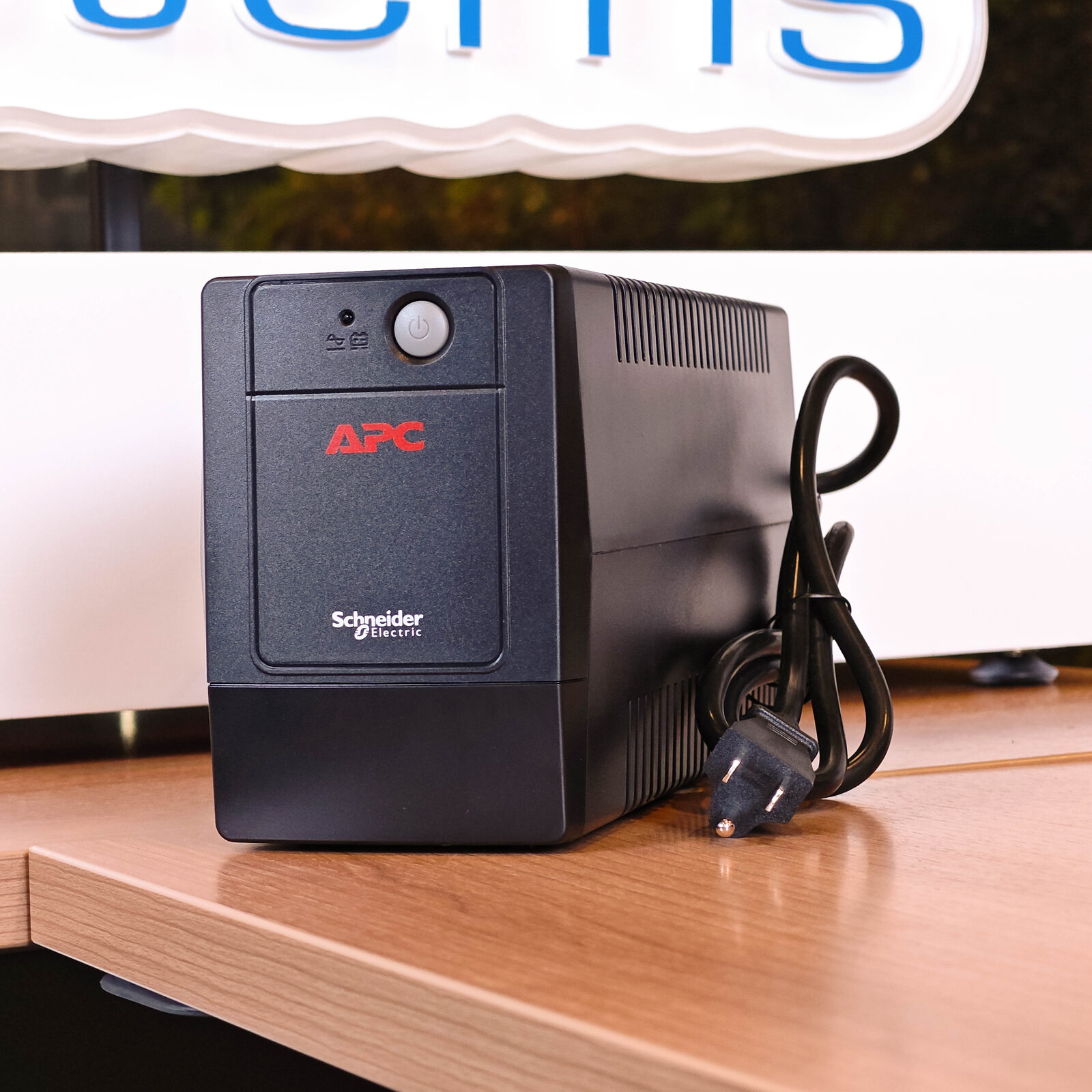 ภาพแกะกล่องสินค้า (Unboxing) แสดงสินค้าจริงและอุปกรณ์ภายในกล่อง ภาพที่ 2