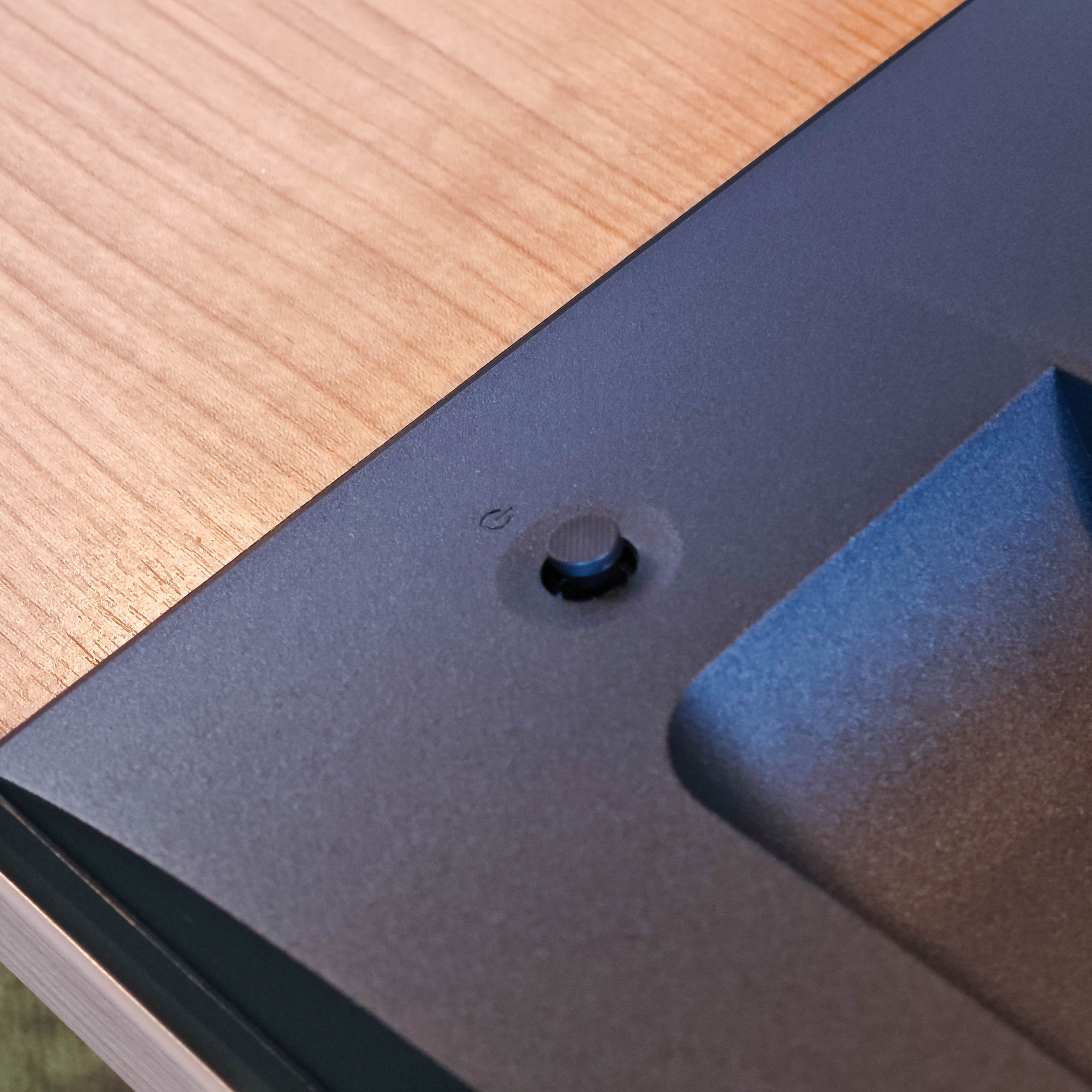 ภาพแกะกล่องสินค้า (Unboxing) แสดงสินค้าจริงและอุปกรณ์ภายในกล่อง ภาพที่ 8