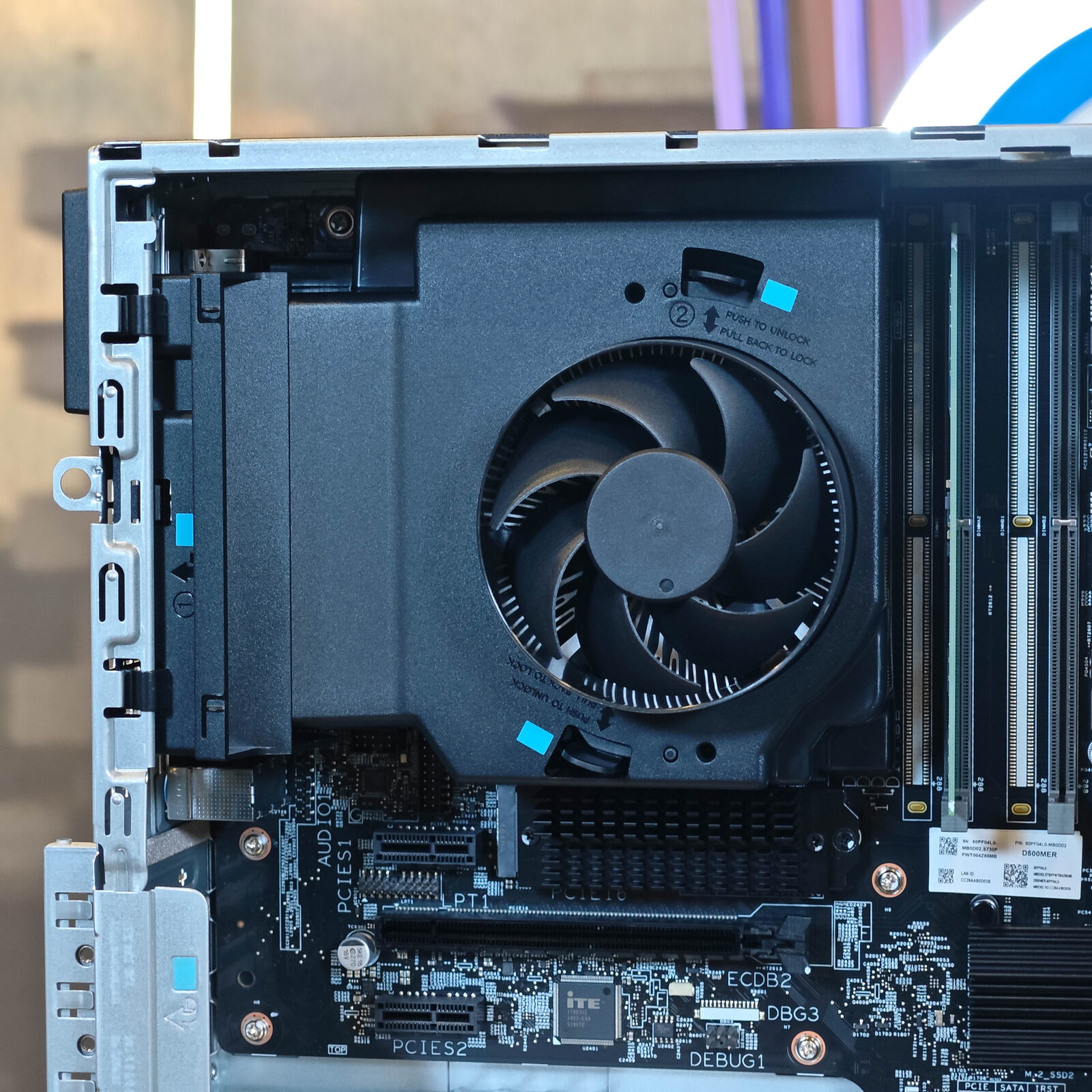 ภาพแกะกล่องสินค้า (Unboxing) แสดงสินค้าจริงและอุปกรณ์ภายในกล่อง ภาพที่ 3