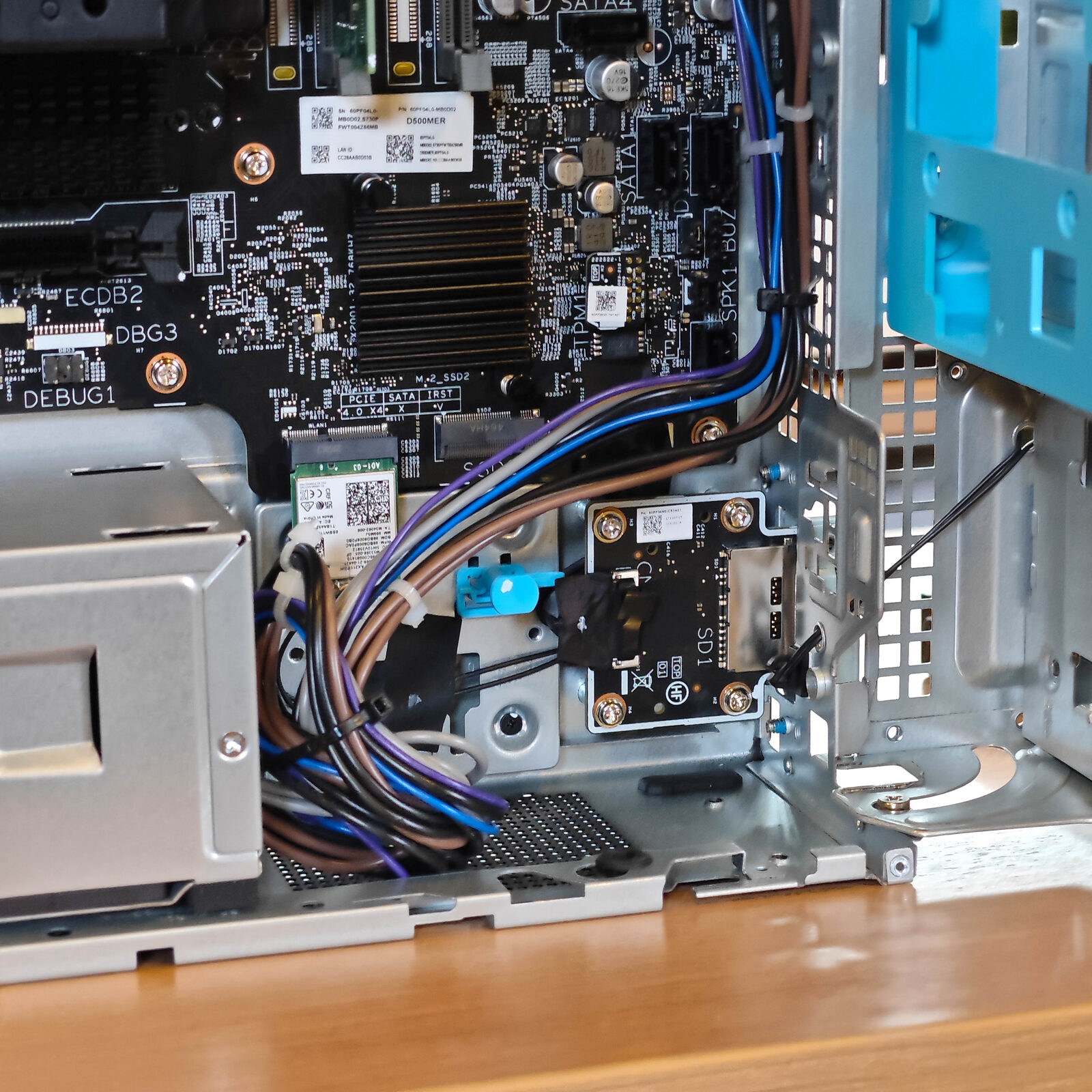 ภาพแกะกล่องสินค้า (Unboxing) แสดงสินค้าจริงและอุปกรณ์ภายในกล่อง ภาพที่ 6