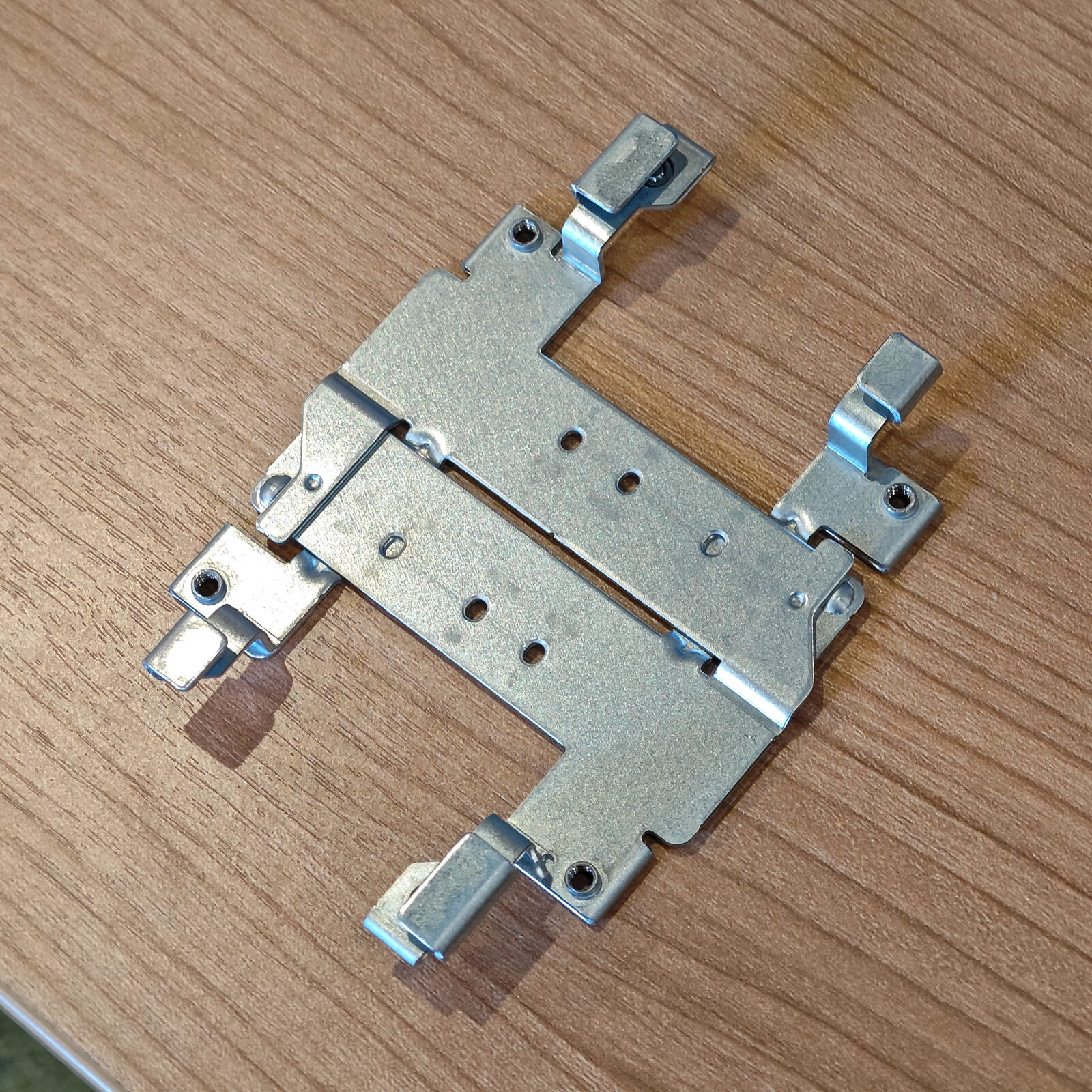 ภาพแกะกล่องสินค้า (Unboxing) แสดงสินค้าจริงและอุปกรณ์ภายในกล่อง ภาพที่ 6