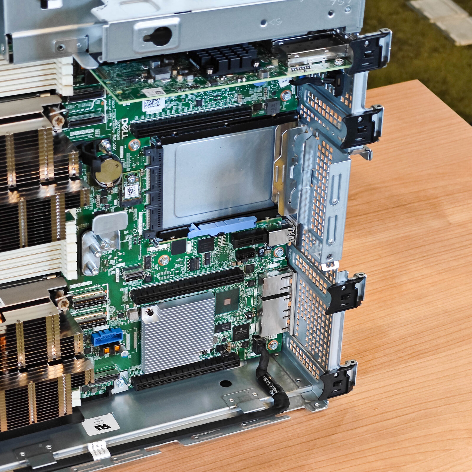 ภาพแกะกล่องสินค้า (Unboxing) แสดงสินค้าจริงและอุปกรณ์ภายในกล่อง ภาพที่ 4