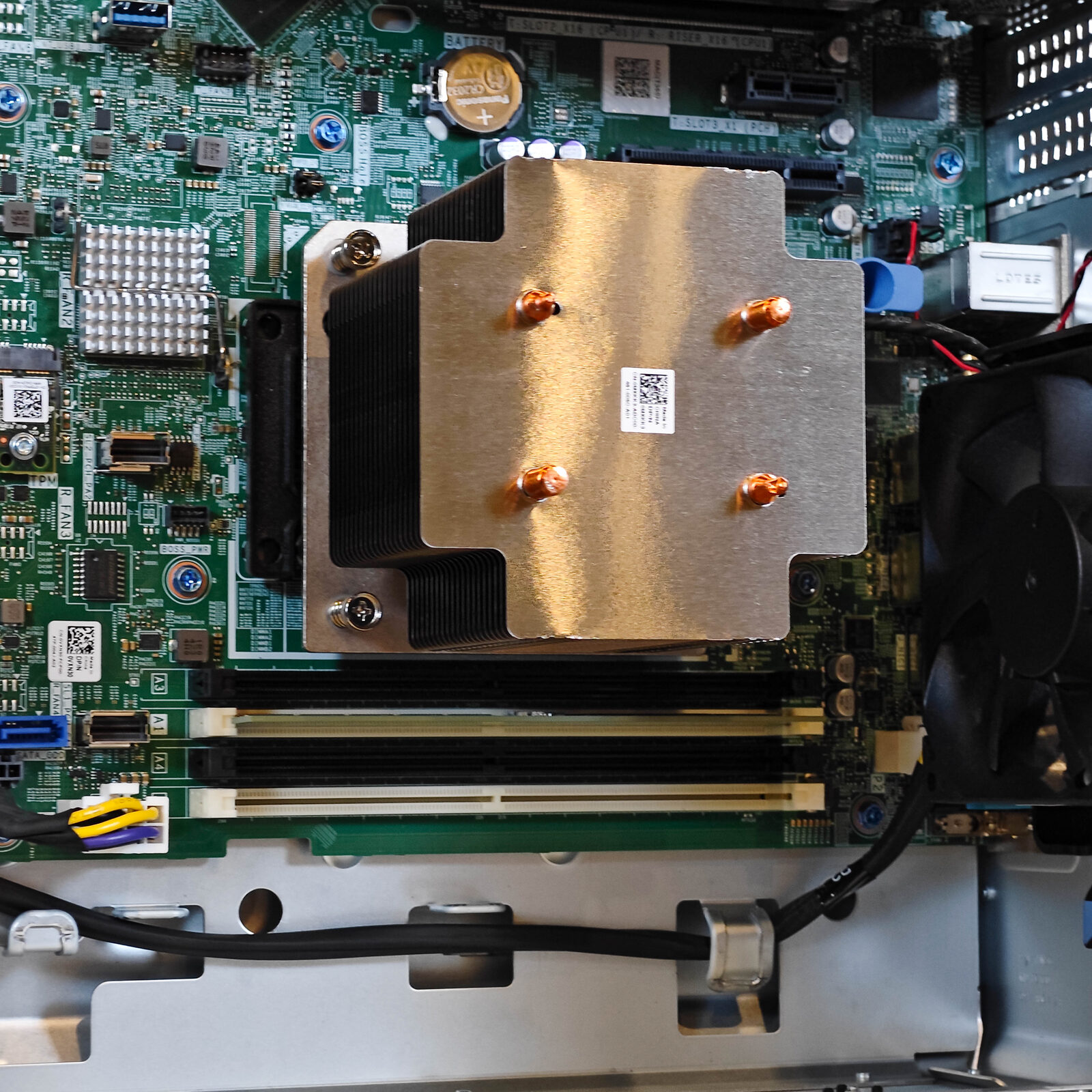 ภาพแกะกล่องสินค้า (Unboxing) แสดงสินค้าจริงและอุปกรณ์ภายในกล่อง ภาพที่ 10