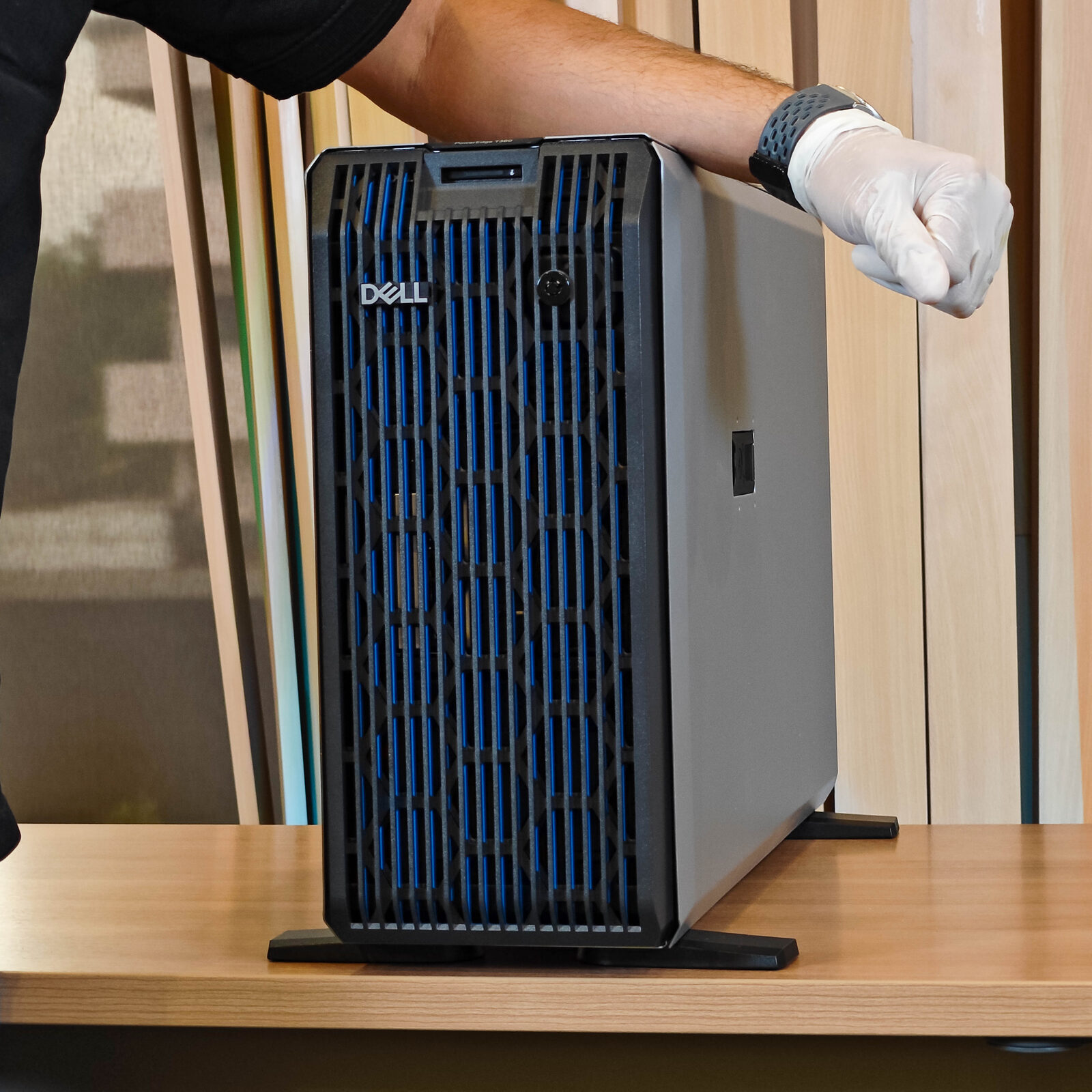 ภาพแกะกล่องสินค้า (Unboxing) แสดงสินค้าจริงและอุปกรณ์ภายในกล่อง ภาพที่ 3