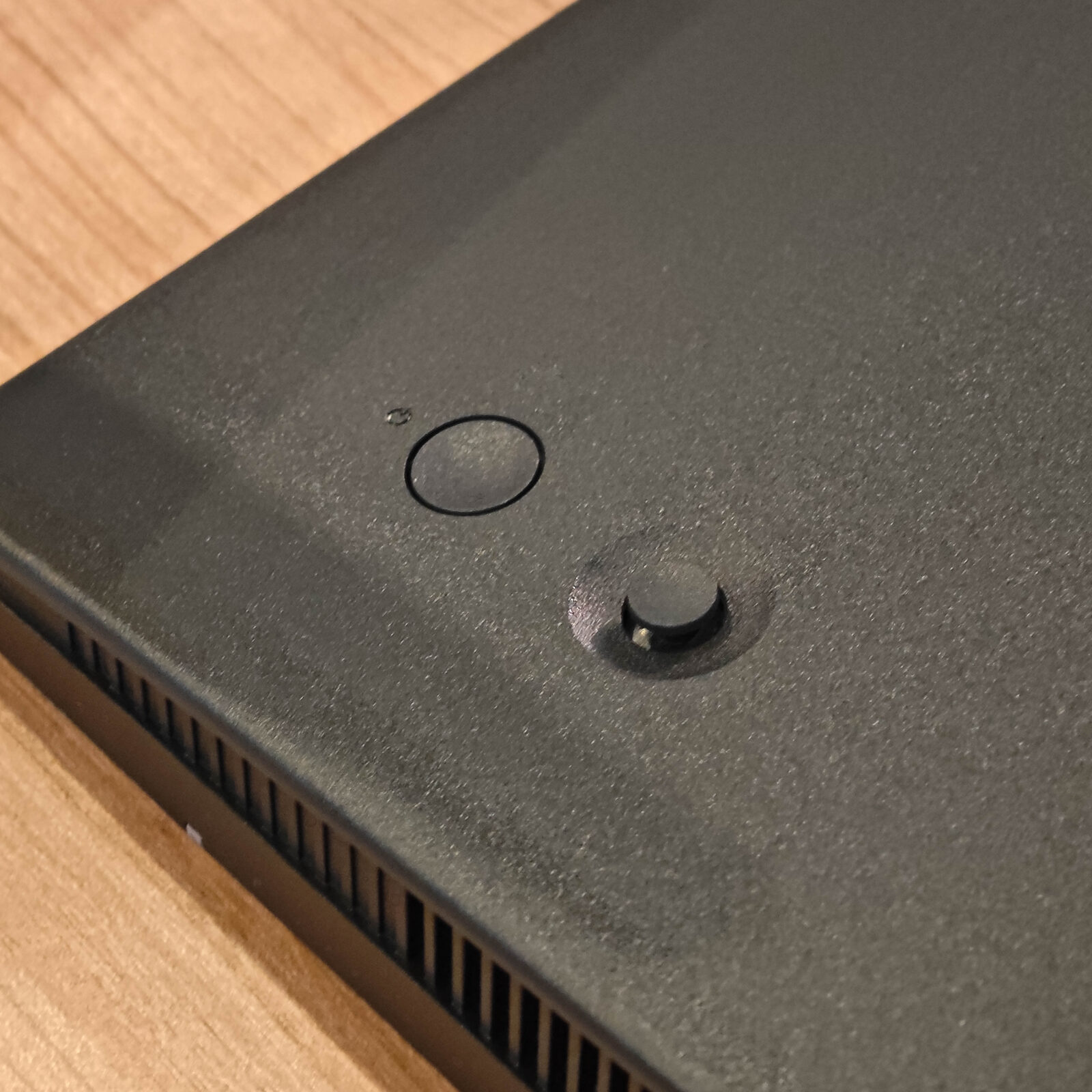 ภาพแกะกล่องสินค้า (Unboxing) แสดงสินค้าจริงและอุปกรณ์ภายในกล่อง ภาพที่ 8