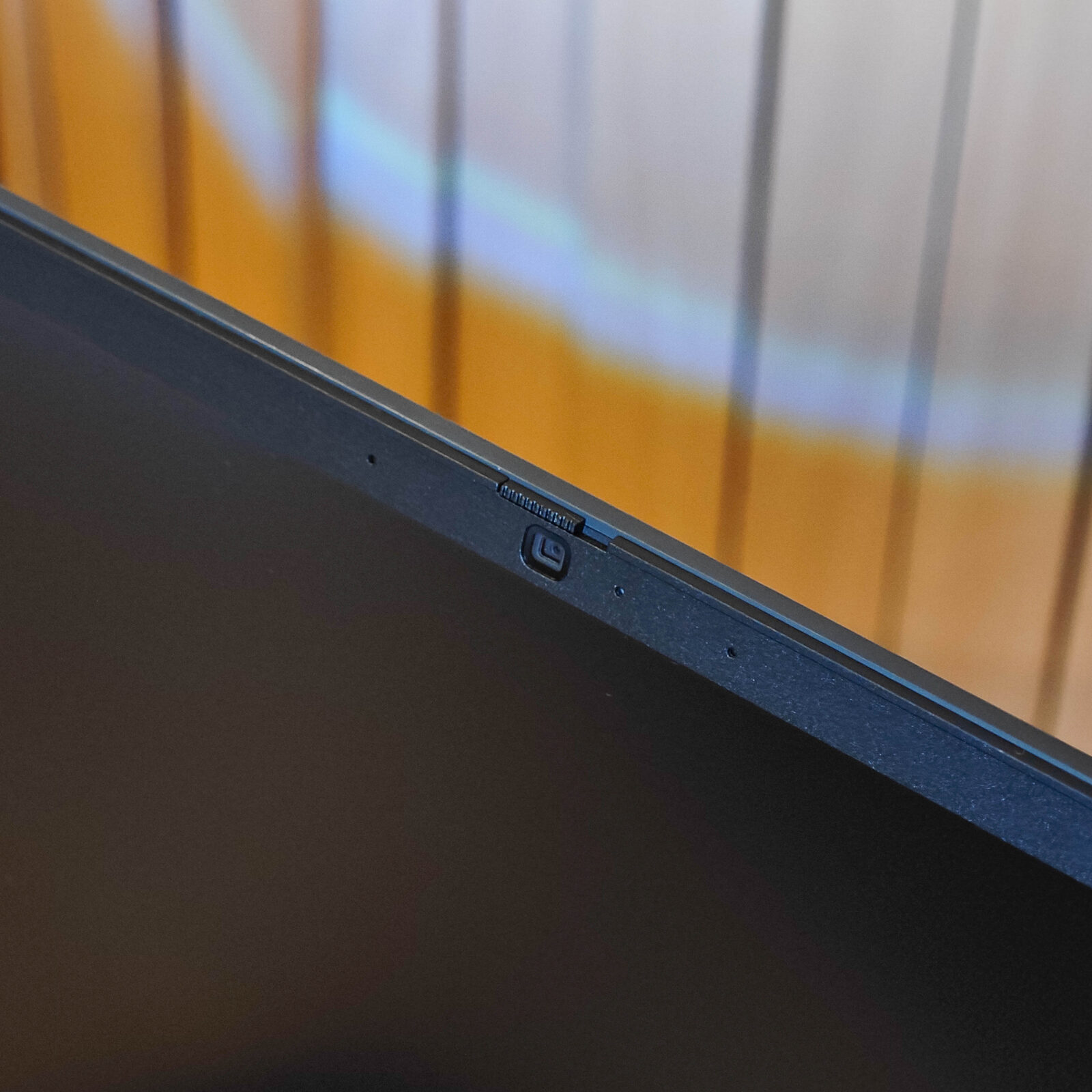 ภาพแกะกล่องสินค้า (Unboxing) แสดงสินค้าจริงและอุปกรณ์ภายในกล่อง ภาพที่ 5