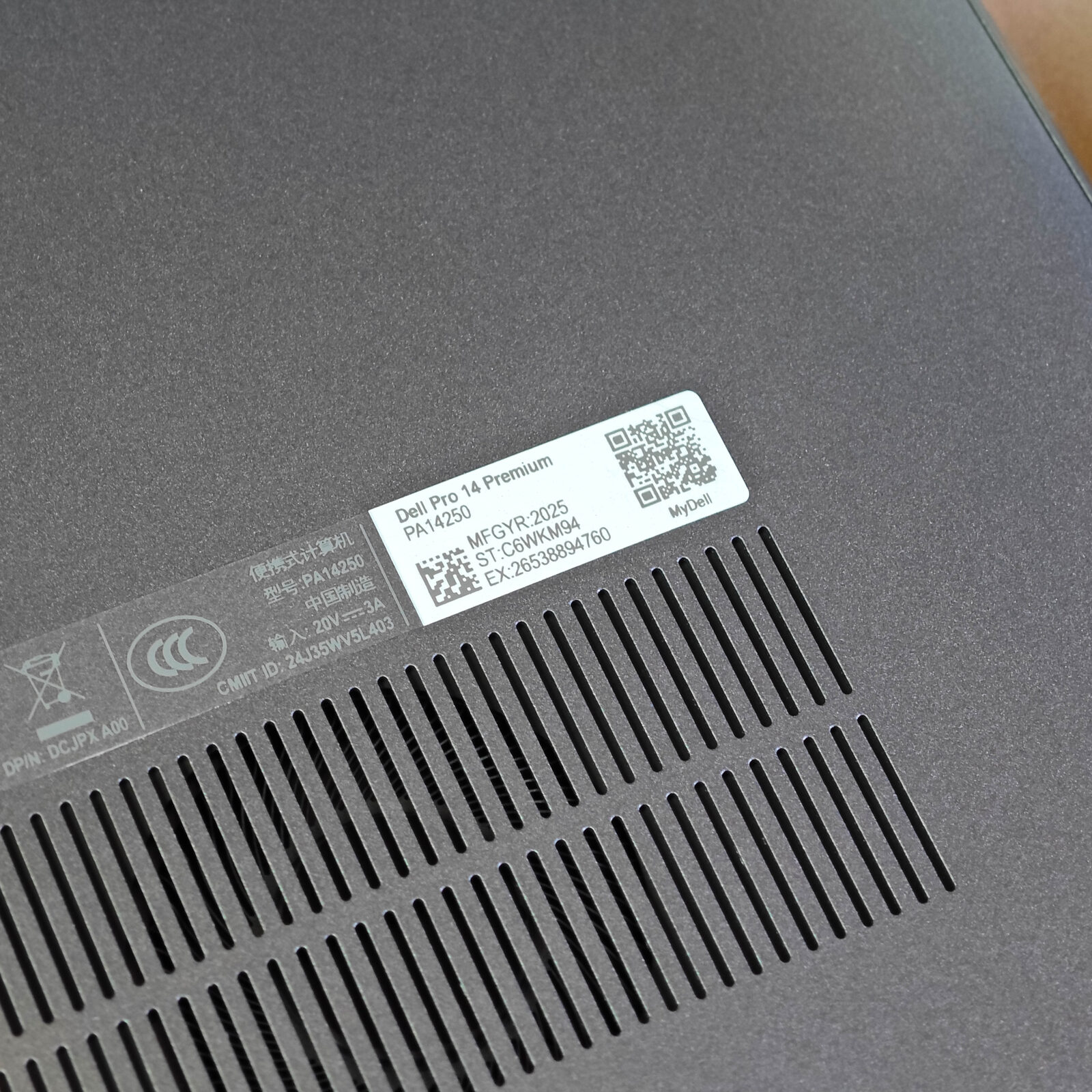 ภาพแกะกล่องสินค้า (Unboxing) แสดงสินค้าจริงและอุปกรณ์ภายในกล่อง ภาพที่ 9