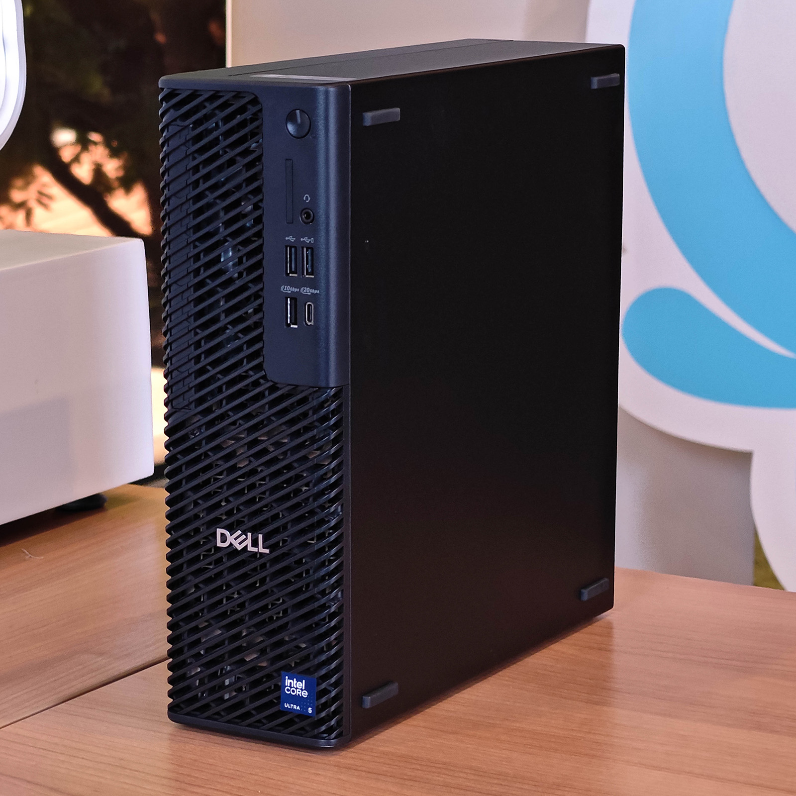 ภาพแกะกล่องสินค้า (Unboxing) แสดงสินค้าจริงและอุปกรณ์ภายในกล่อง ภาพที่ 10