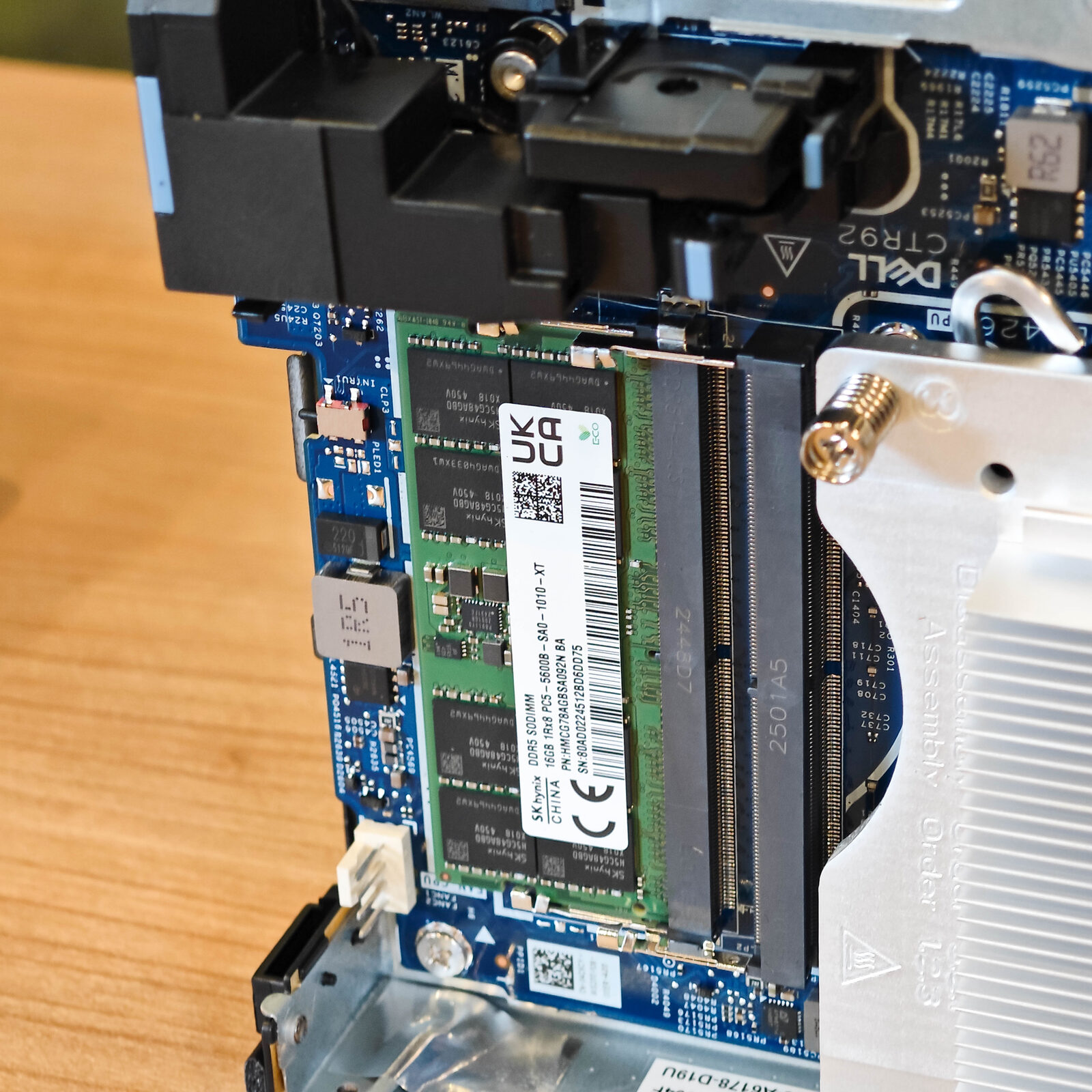 ภาพแกะกล่องสินค้า (Unboxing) แสดงสินค้าจริงและอุปกรณ์ภายในกล่อง ภาพที่ 7