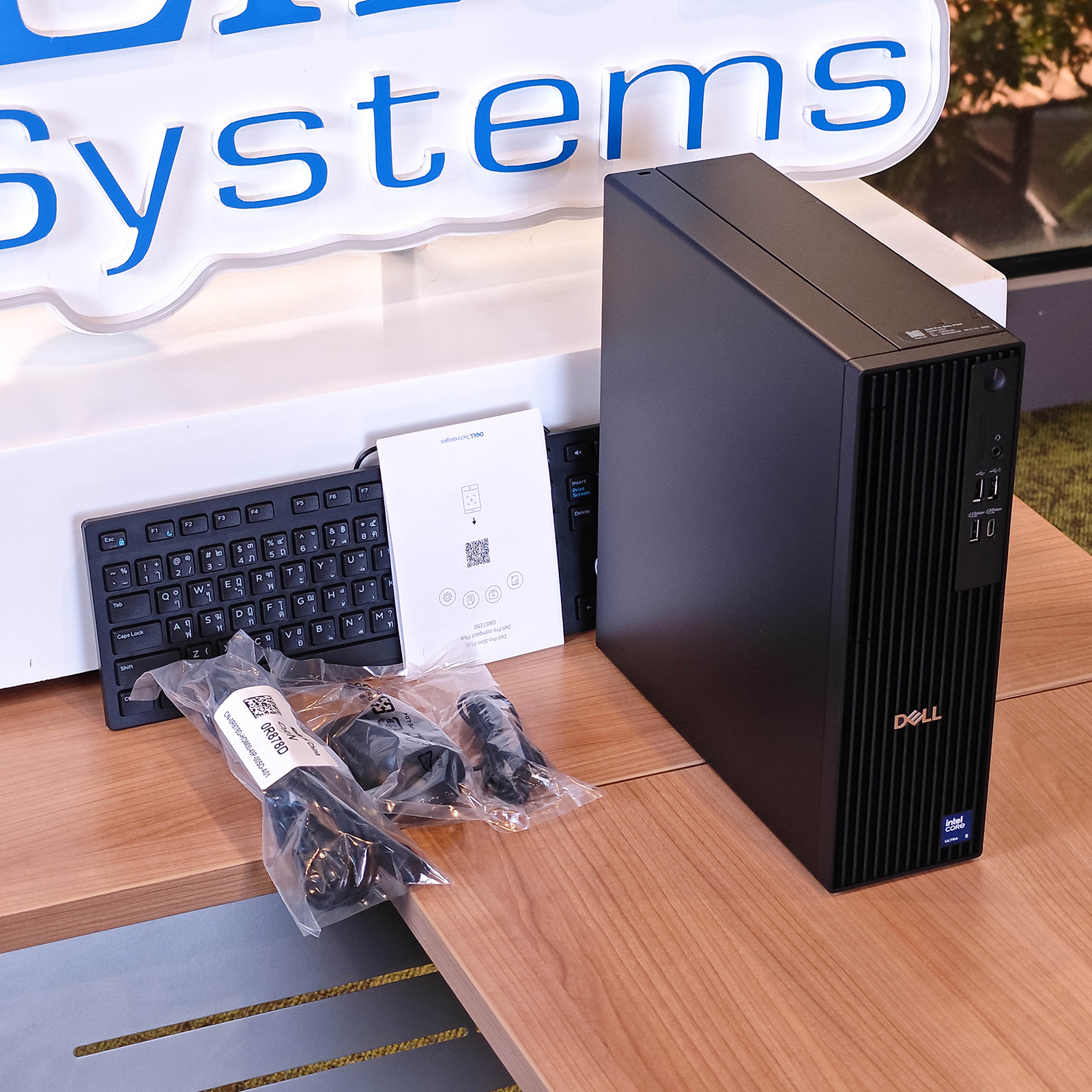 ภาพแกะกล่องสินค้า (Unboxing) แสดงสินค้าจริงและอุปกรณ์ภายในกล่อง ภาพที่ 2