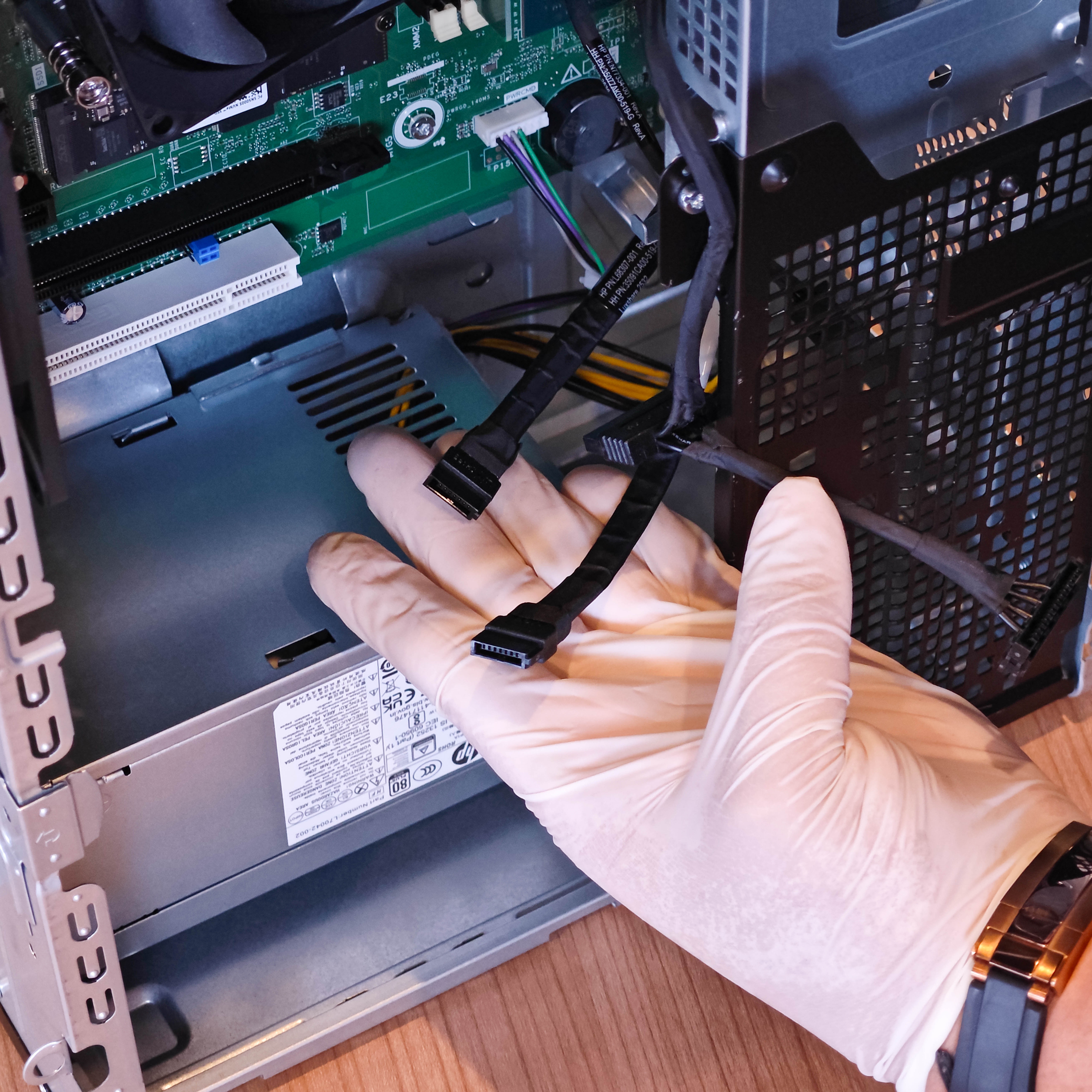 ภาพแกะกล่องสินค้า (Unboxing) แสดงสินค้าจริงและอุปกรณ์ภายในกล่อง ภาพที่ 7