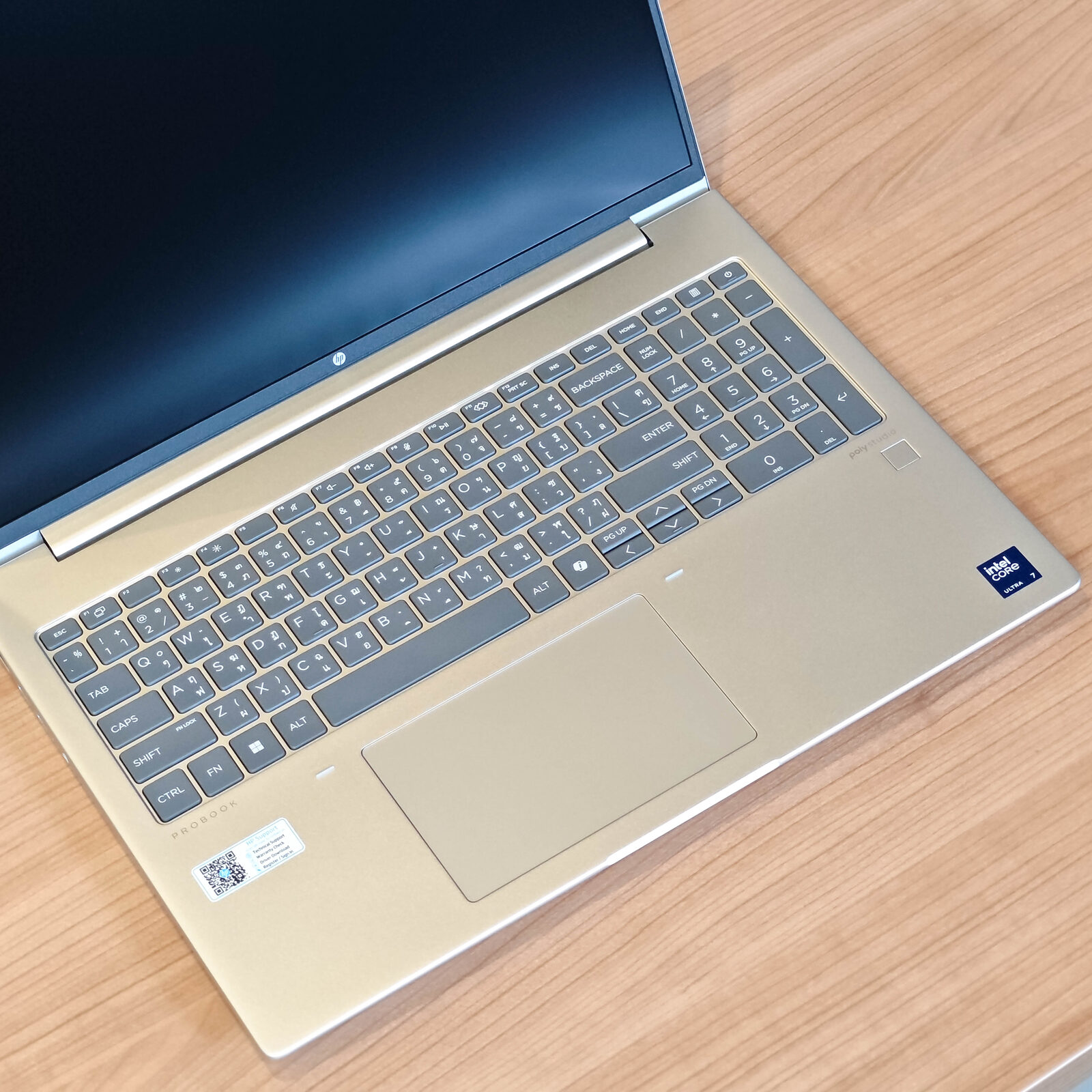 ภาพแกะกล่องสินค้า (Unboxing) แสดงสินค้าจริงและอุปกรณ์ภายในกล่อง ภาพที่ 8