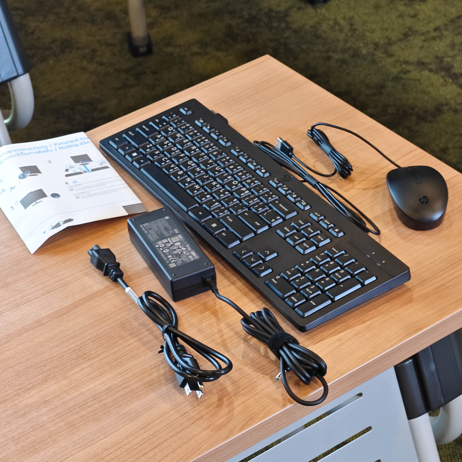 ภาพแกะกล่องสินค้า (Unboxing) แสดงสินค้าจริงและอุปกรณ์ภายในกล่อง ภาพที่ 3