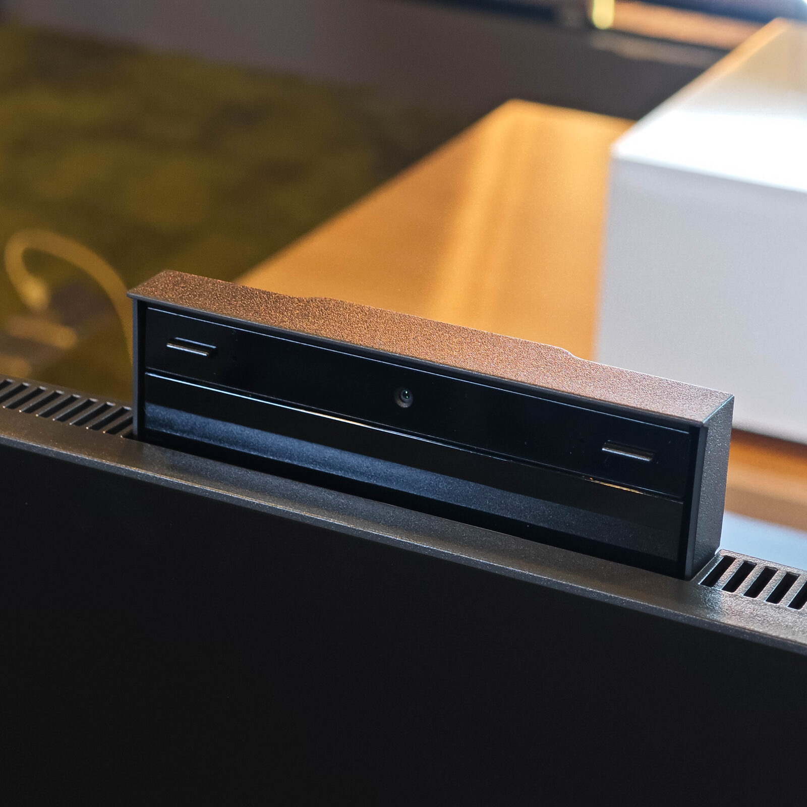 ภาพแกะกล่องสินค้า (Unboxing) แสดงสินค้าจริงและอุปกรณ์ภายในกล่อง ภาพที่ 5