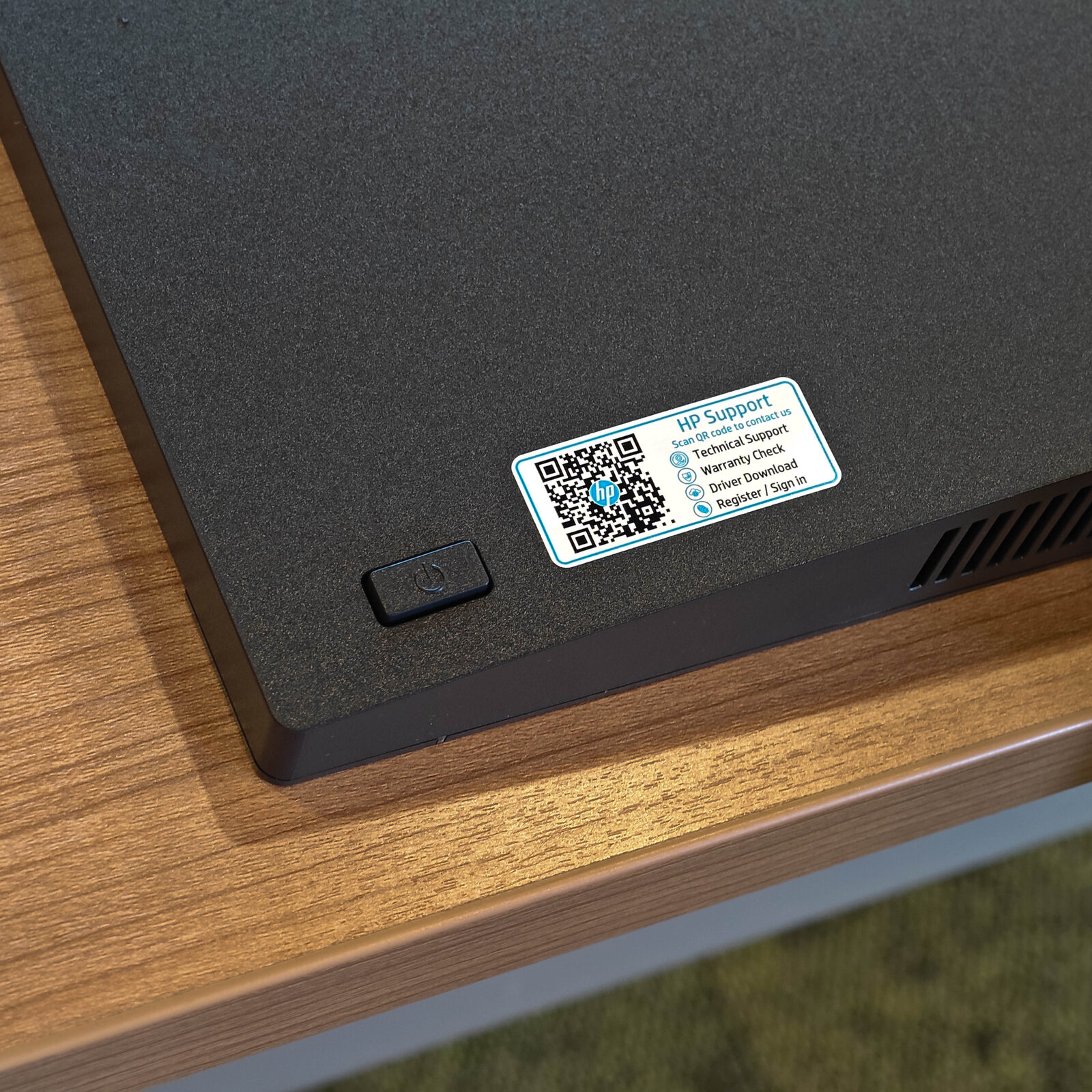 ภาพแกะกล่องสินค้า (Unboxing) แสดงสินค้าจริงและอุปกรณ์ภายในกล่อง ภาพที่ 9