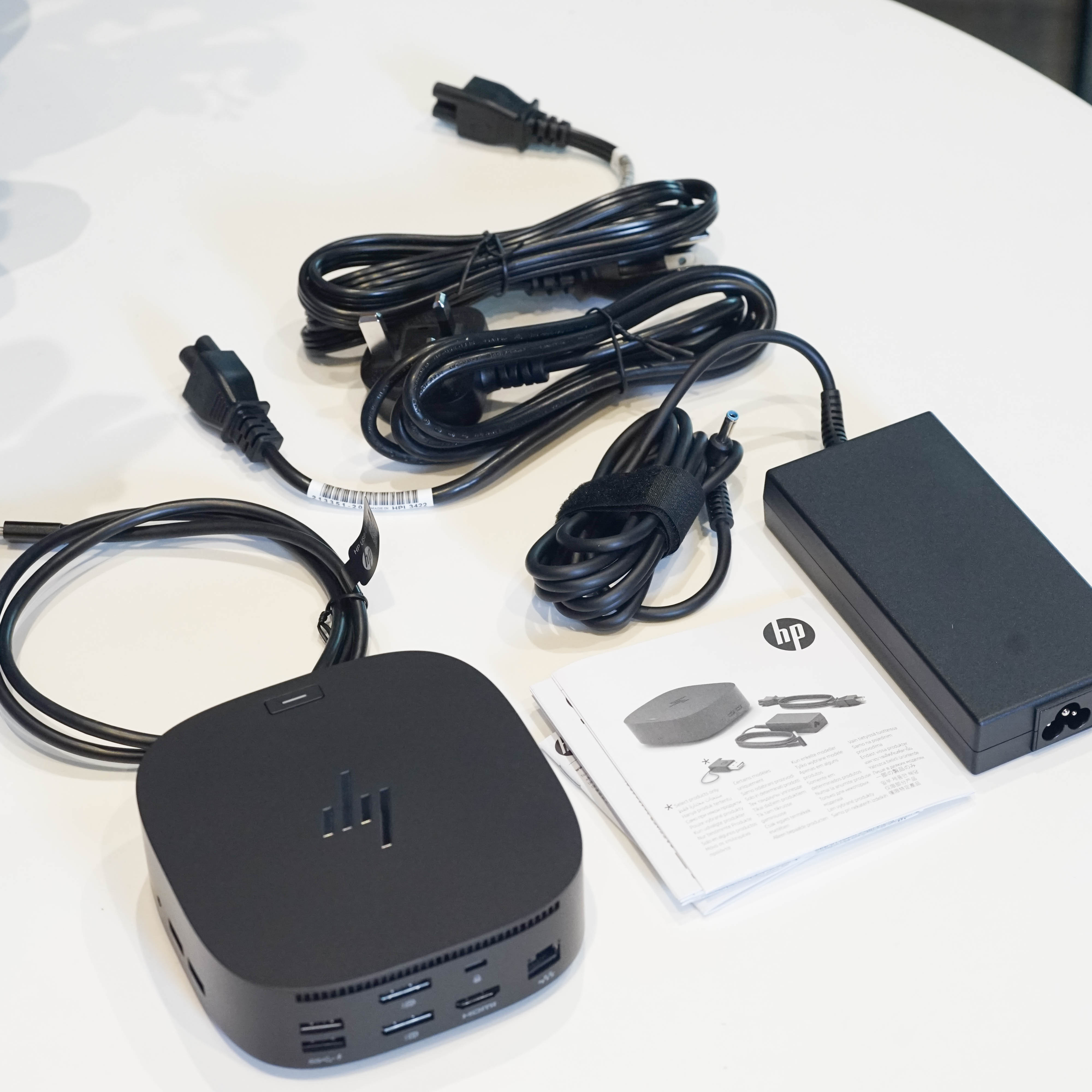 ภาพแกะกล่องสินค้า (Unboxing) แสดงสินค้าจริงและอุปกรณ์ภายในกล่อง ภาพที่ 2