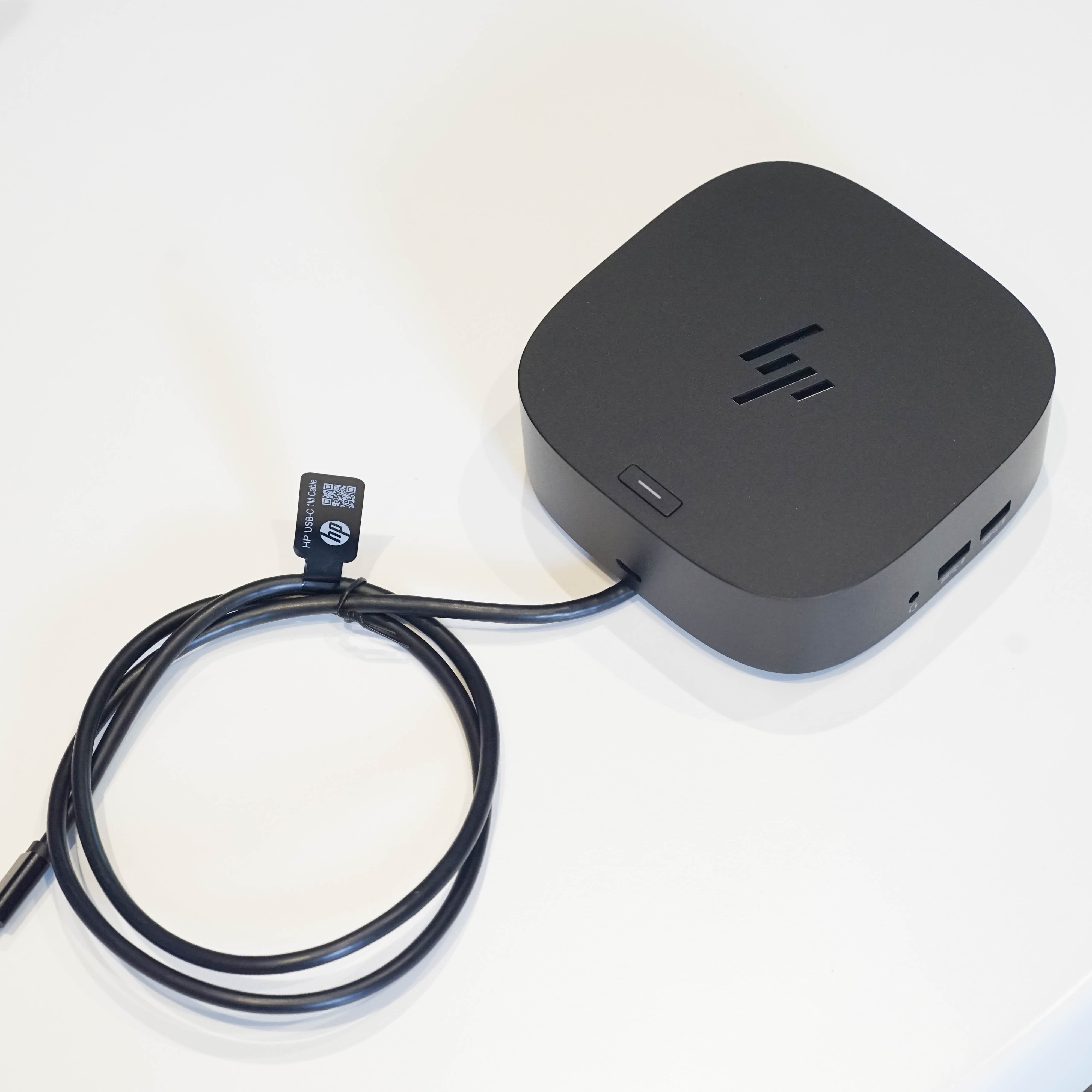 ภาพแกะกล่องสินค้า (Unboxing) แสดงสินค้าจริงและอุปกรณ์ภายในกล่อง ภาพที่ 7