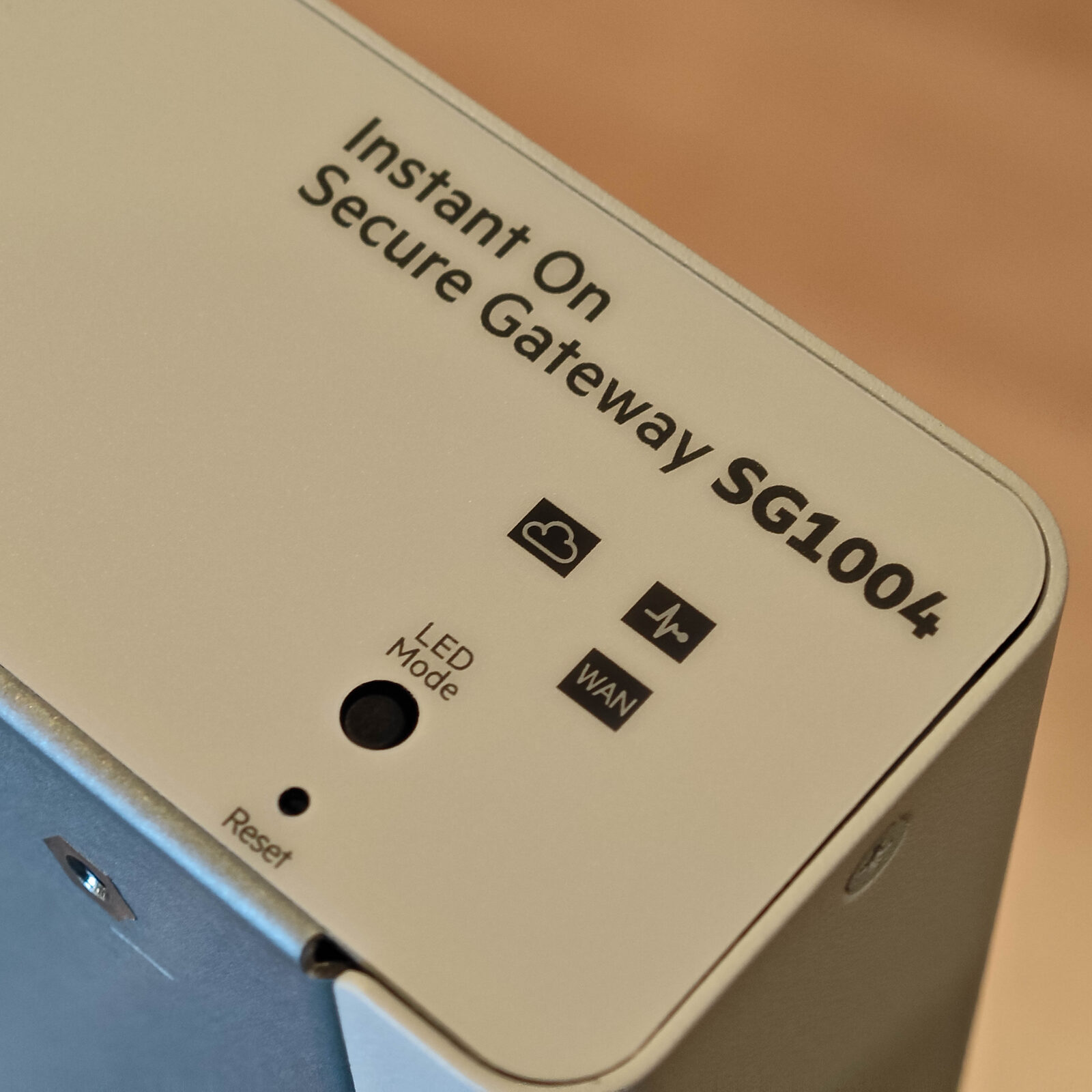 ภาพแกะกล่องสินค้า (Unboxing) แสดงสินค้าจริงและอุปกรณ์ภายในกล่อง ภาพที่ 7