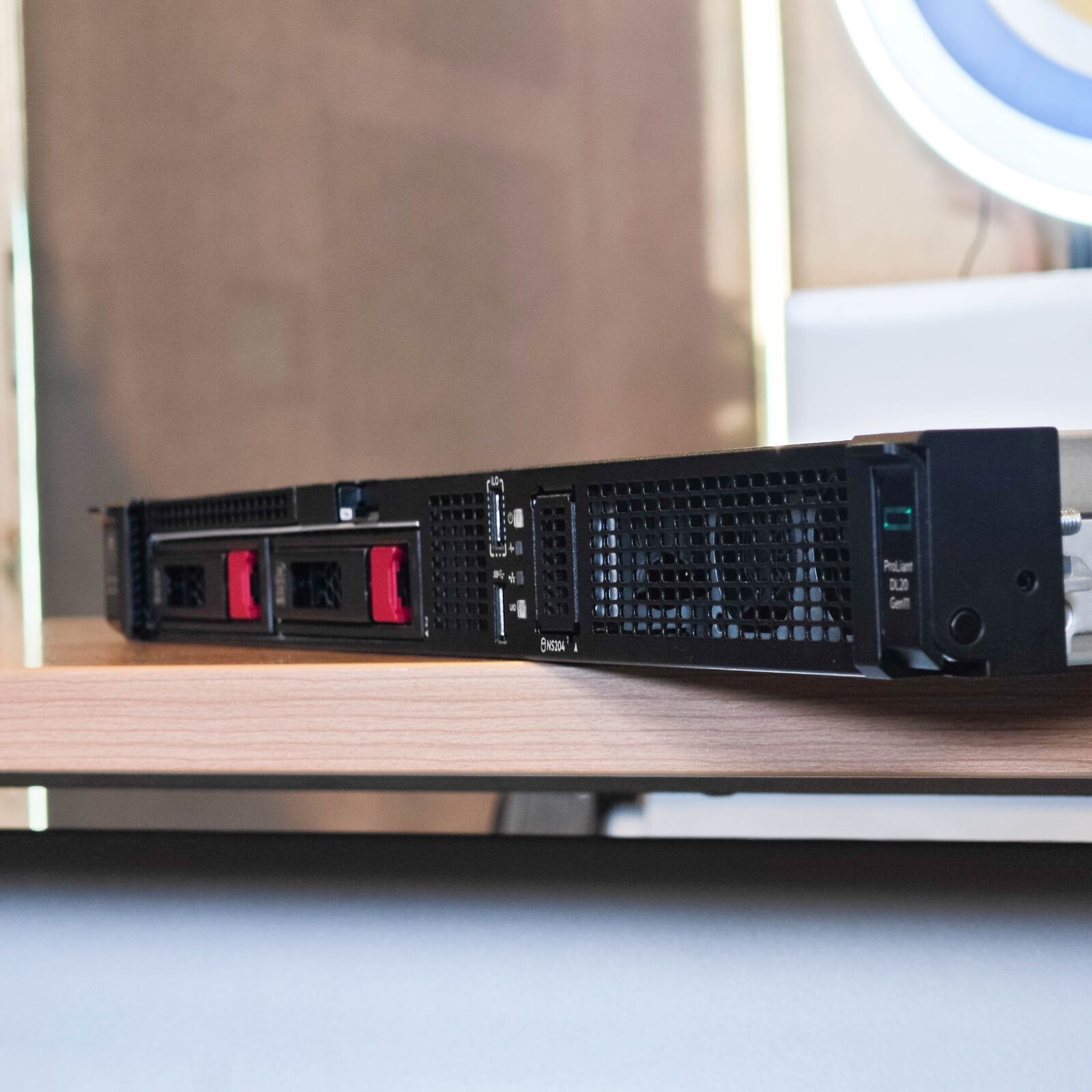 ภาพแกะกล่องสินค้า (Unboxing) แสดงสินค้าจริงและอุปกรณ์ภายในกล่อง ภาพที่ 10