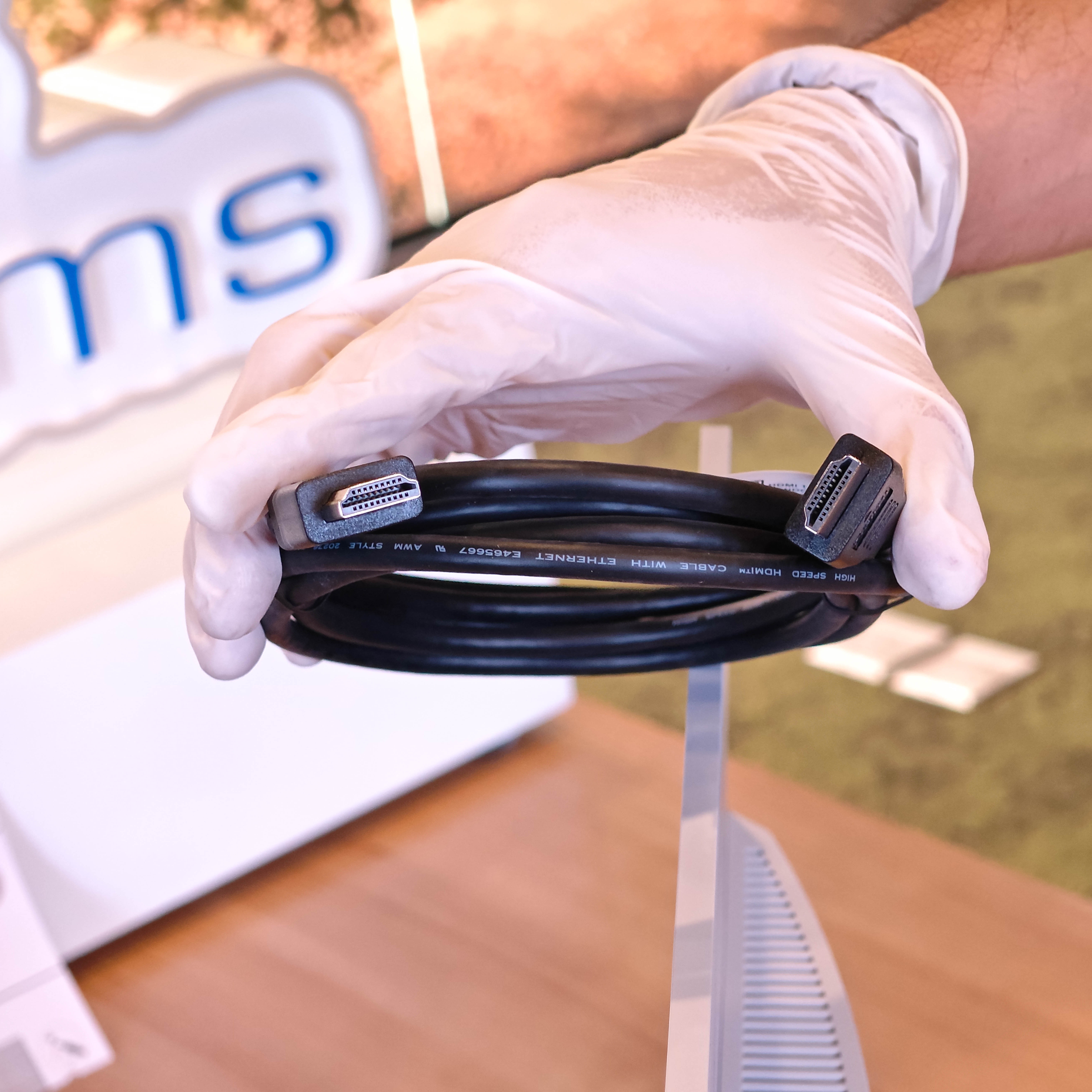 ภาพแกะกล่องสินค้า (Unboxing) แสดงสินค้าจริงและอุปกรณ์ภายในกล่อง ภาพที่ 10