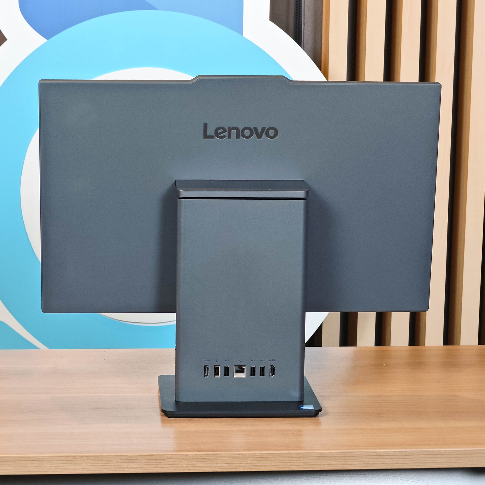 ภาพแกะกล่องสินค้า (Unboxing) แสดงสินค้าจริงและอุปกรณ์ภายในกล่อง ภาพที่ 3