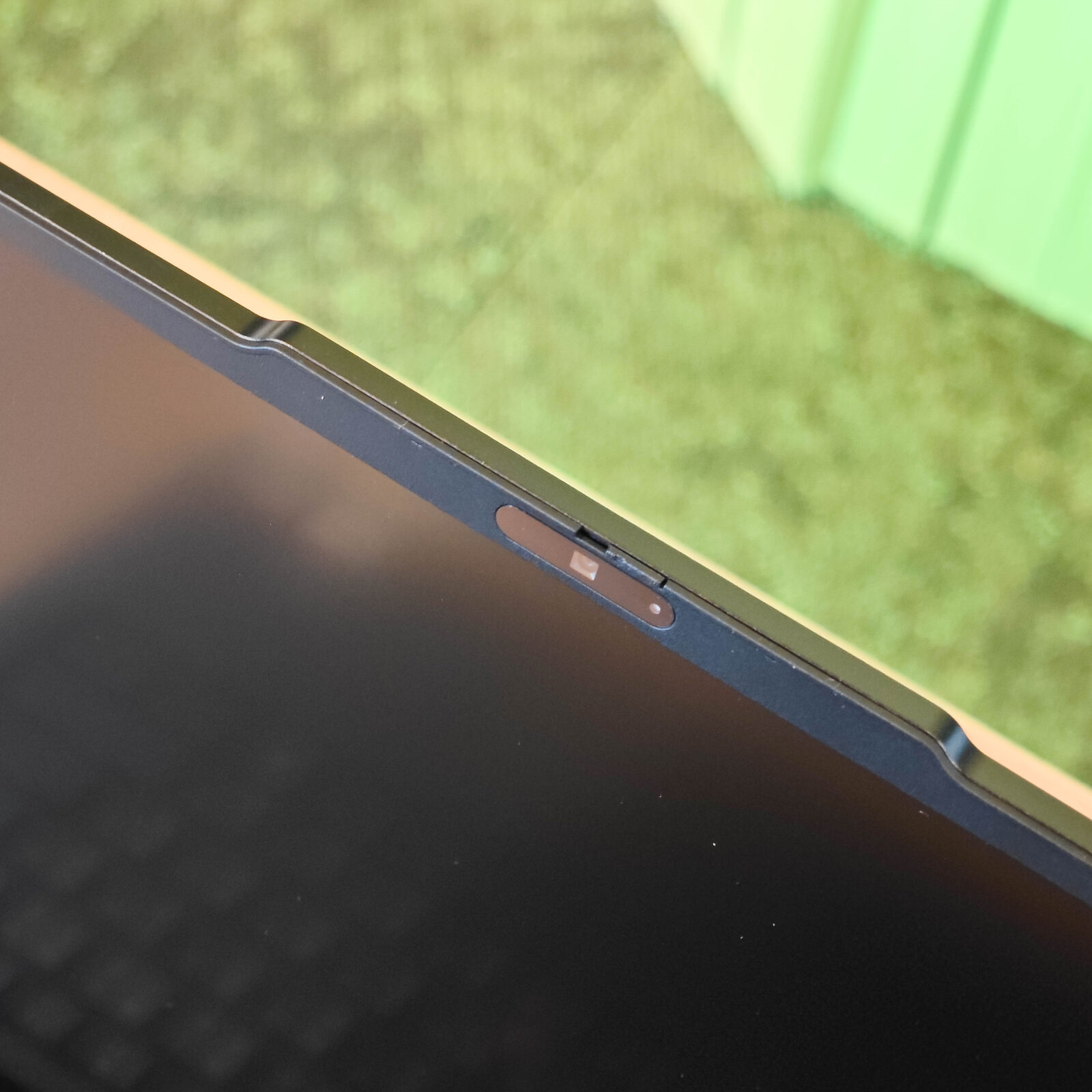 ภาพแกะกล่องสินค้า (Unboxing) แสดงสินค้าจริงและอุปกรณ์ภายในกล่อง ภาพที่ 6