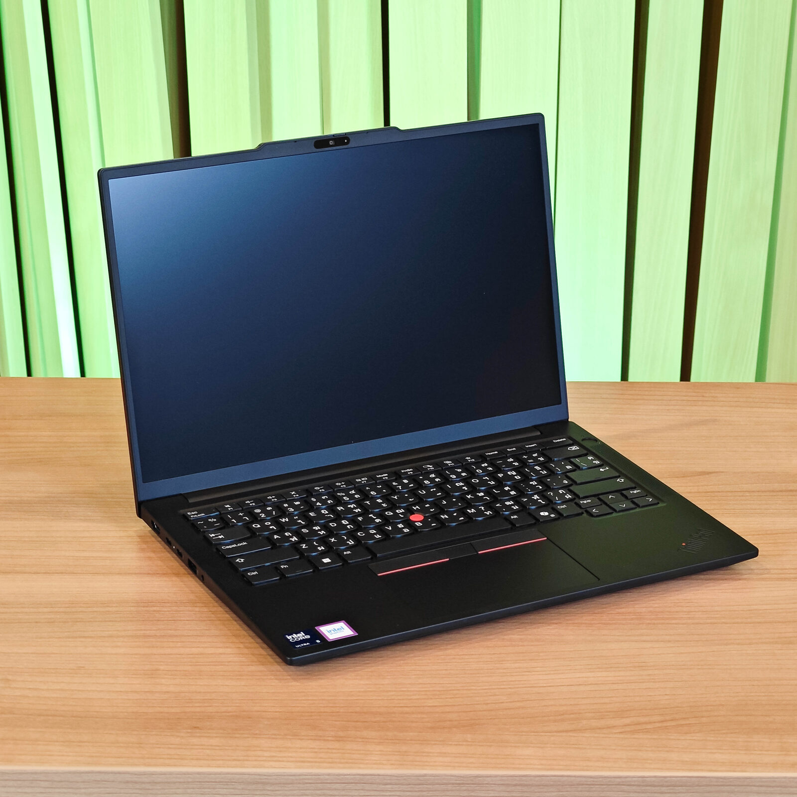 ภาพแกะกล่องสินค้า (Unboxing) แสดงสินค้าจริงและอุปกรณ์ภายในกล่อง ภาพที่ 9