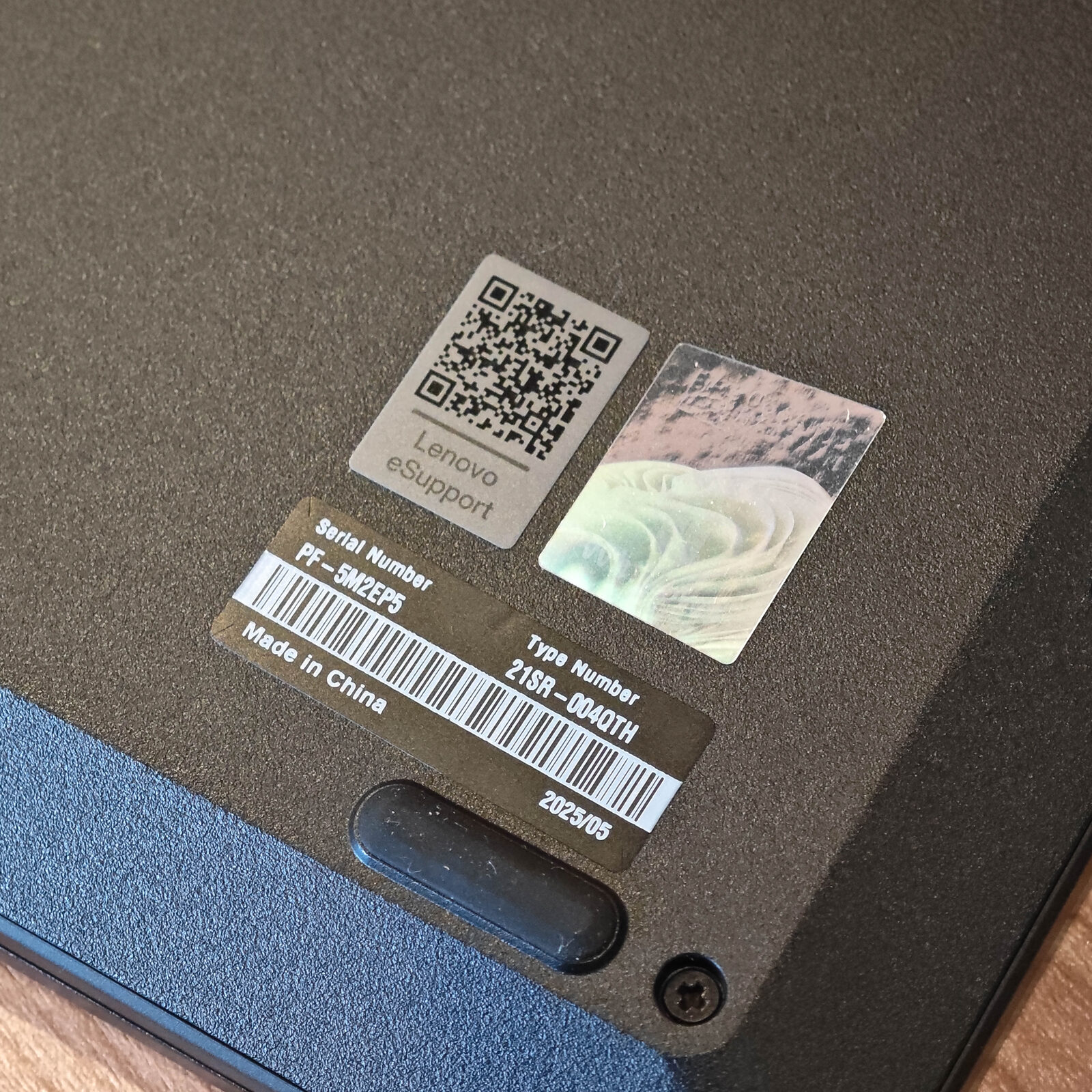 ภาพแกะกล่องสินค้า (Unboxing) แสดงสินค้าจริงและอุปกรณ์ภายในกล่อง ภาพที่ 10