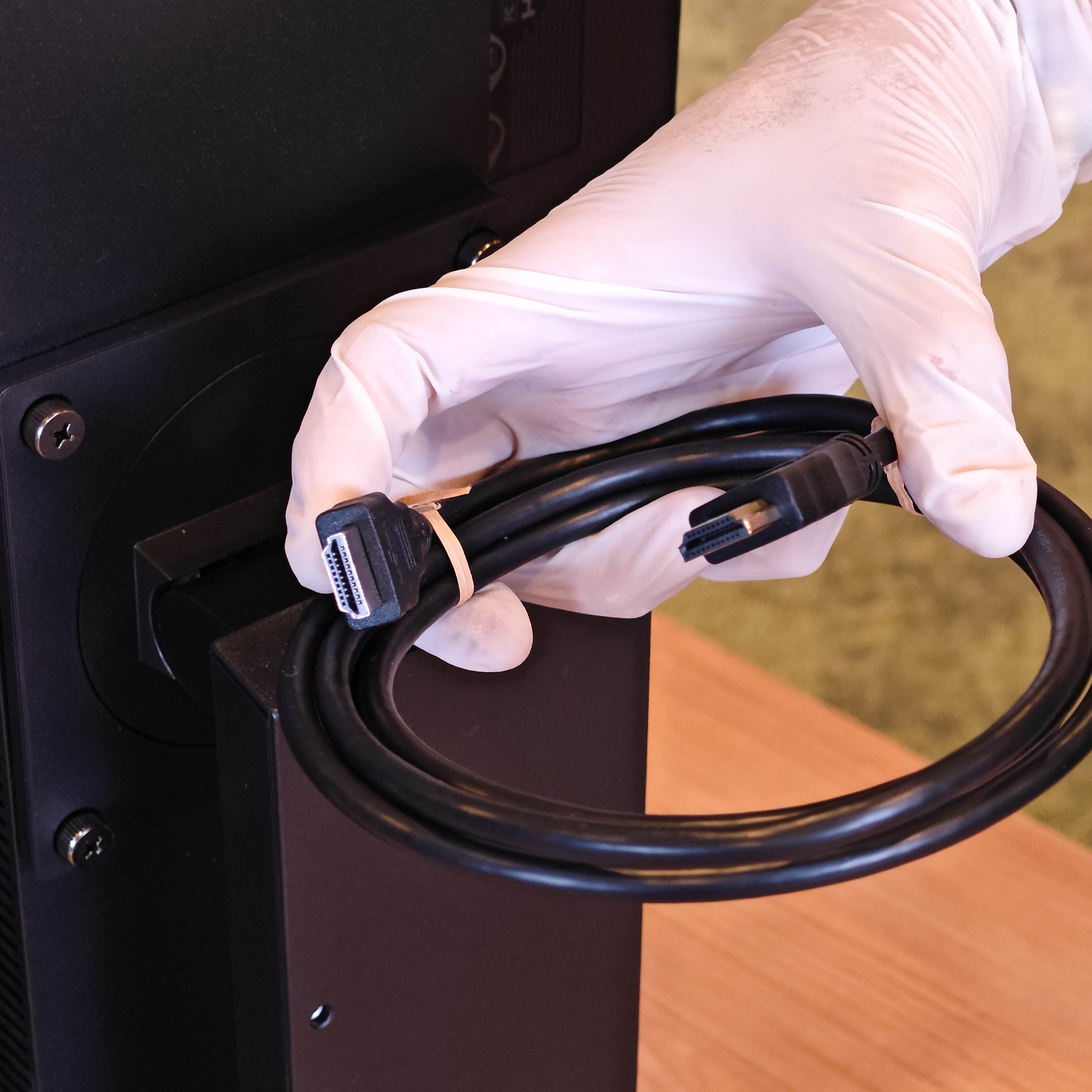 ภาพแกะกล่องสินค้า (Unboxing) แสดงสินค้าจริงและอุปกรณ์ภายในกล่อง ภาพที่ 6