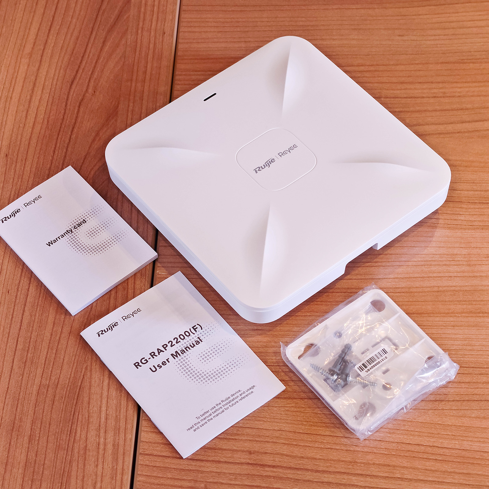 ภาพแกะกล่องสินค้า (Unboxing) แสดงสินค้าจริงและอุปกรณ์ภายในกล่อง ภาพที่ 2