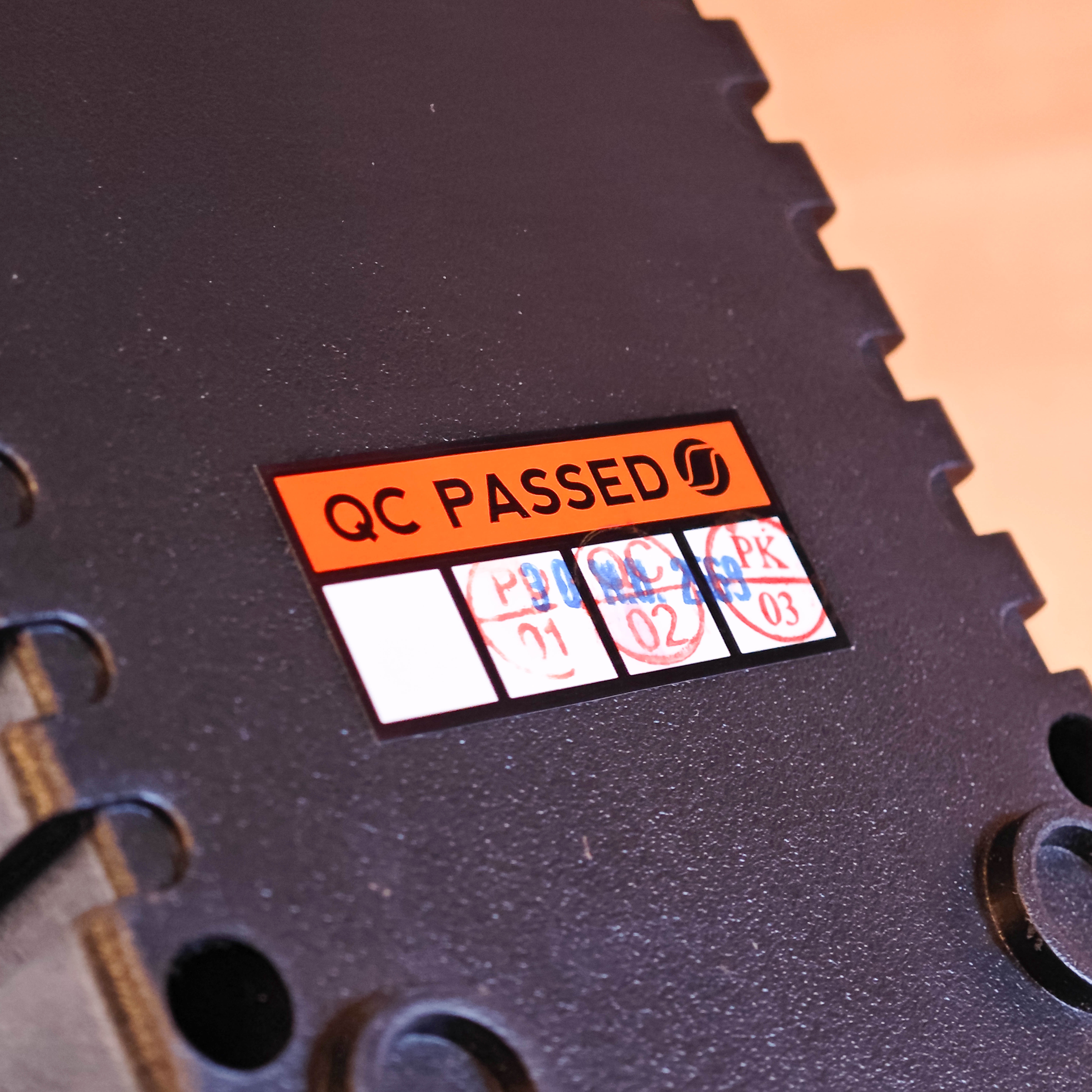 ภาพแกะกล่องสินค้า (Unboxing) แสดงสินค้าจริงและอุปกรณ์ภายในกล่อง ภาพที่ 10