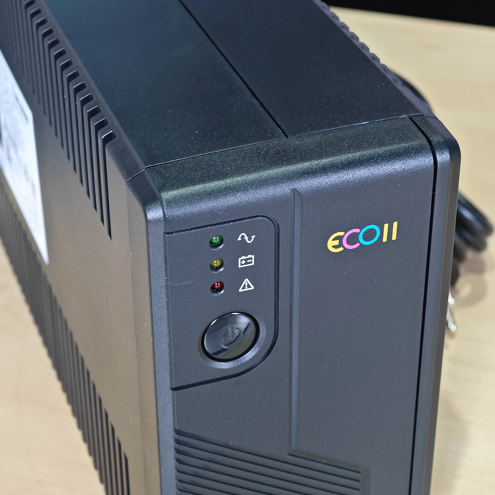 ภาพแกะกล่องสินค้า (Unboxing) แสดงสินค้าจริงและอุปกรณ์ภายในกล่อง ภาพที่ 2