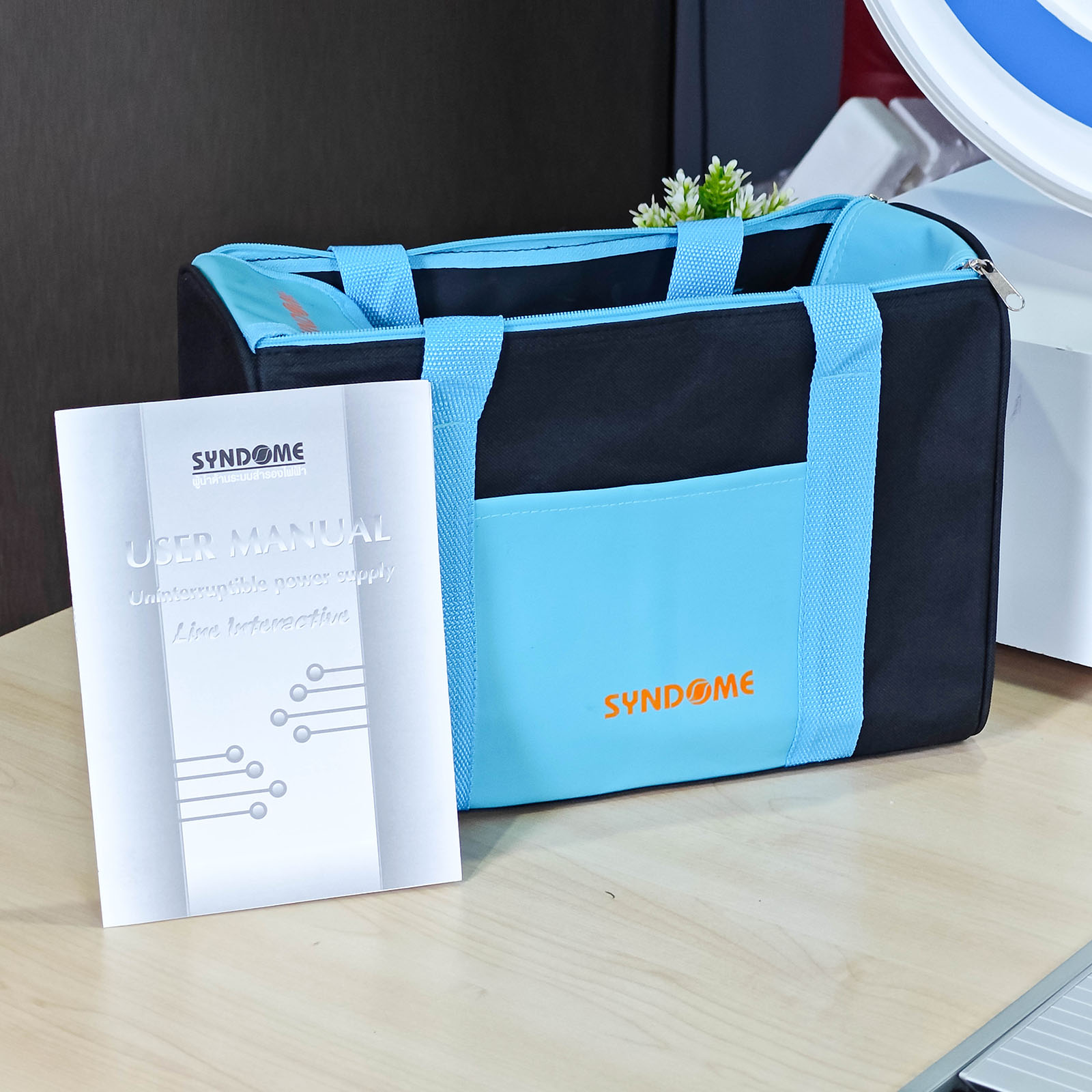ภาพแกะกล่องสินค้า (Unboxing) แสดงสินค้าจริงและอุปกรณ์ภายในกล่อง ภาพที่ 5
